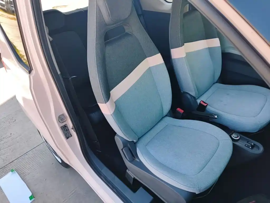 Wuling MINIEV — миниатюра 25