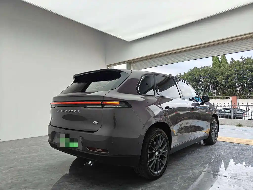 Leapmotor Leapmotor C10 — миниатюра 5