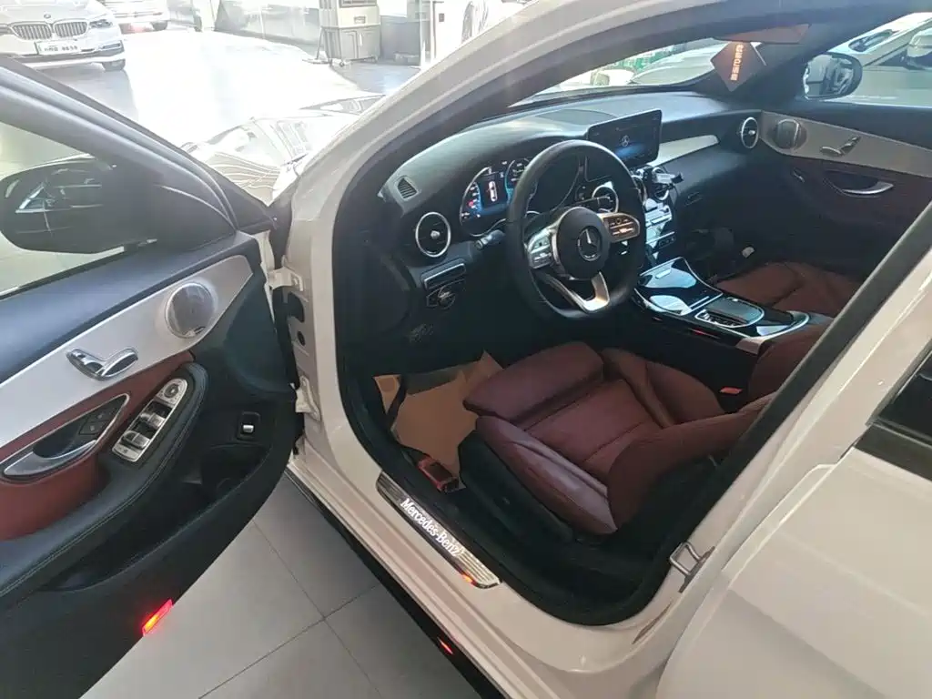 Mercedes-Benz C-Class — миниатюра 16