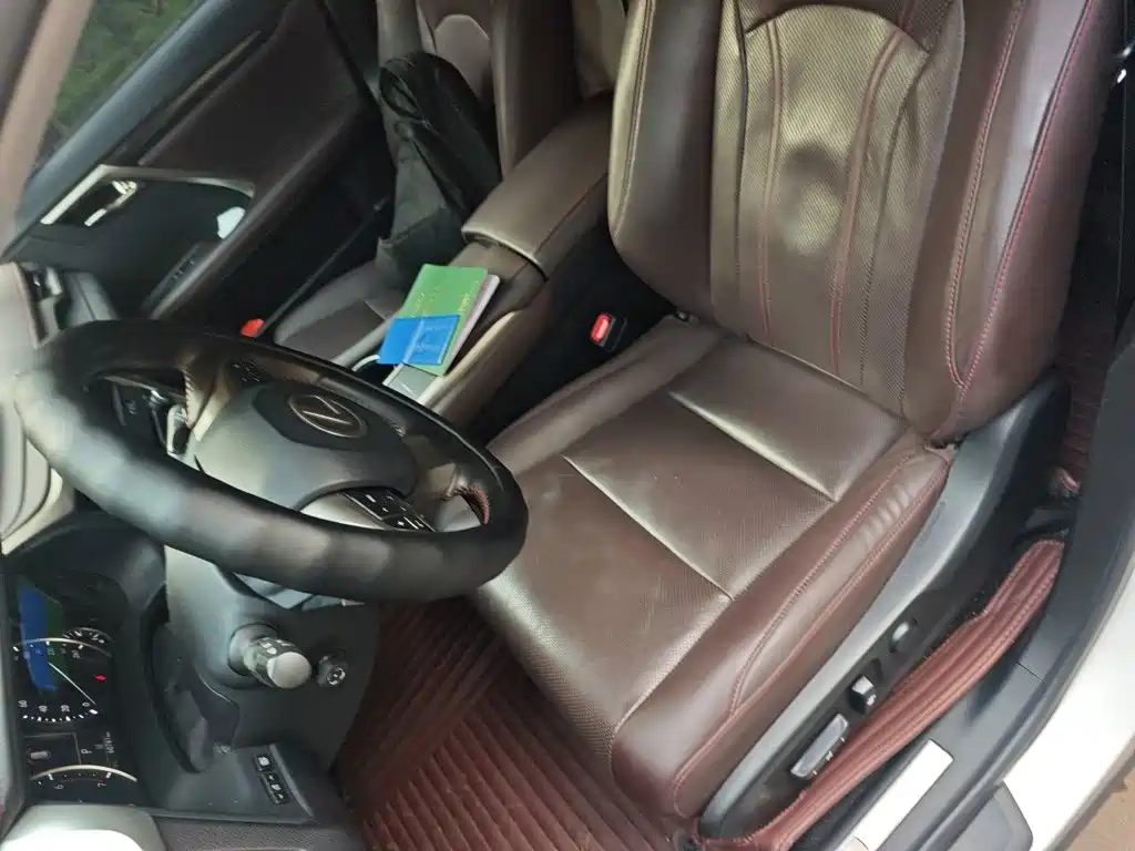 Lexus RX — миниатюра 8