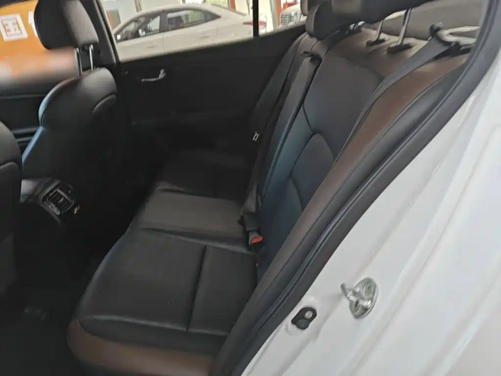 Kia K4 — миниатюра 17