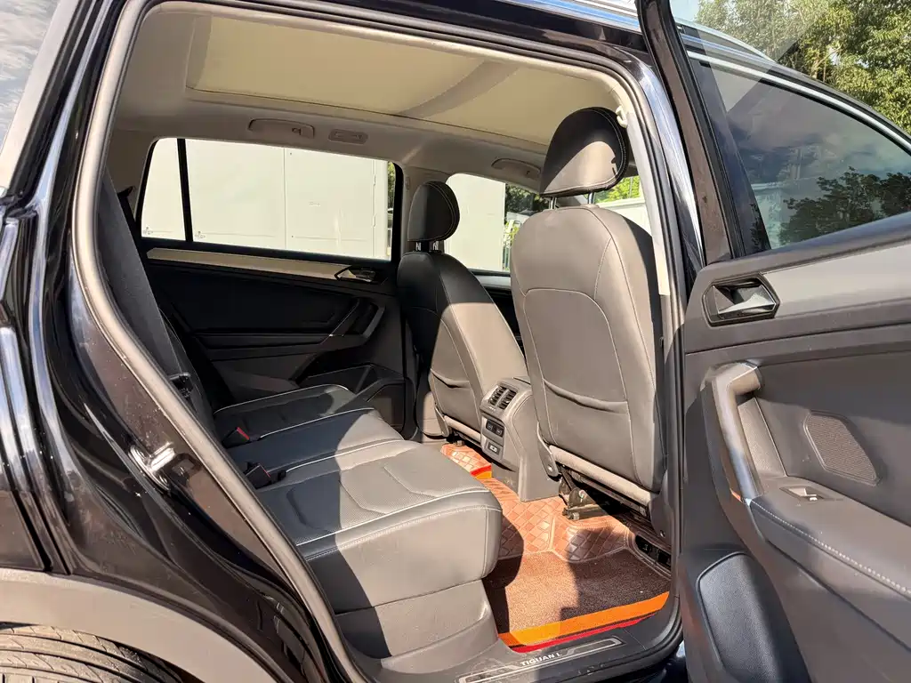 Volkswagen Tiguan L — миниатюра 10