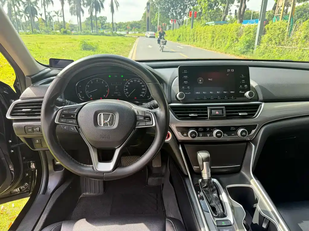 Honda Accord — миниатюра 4