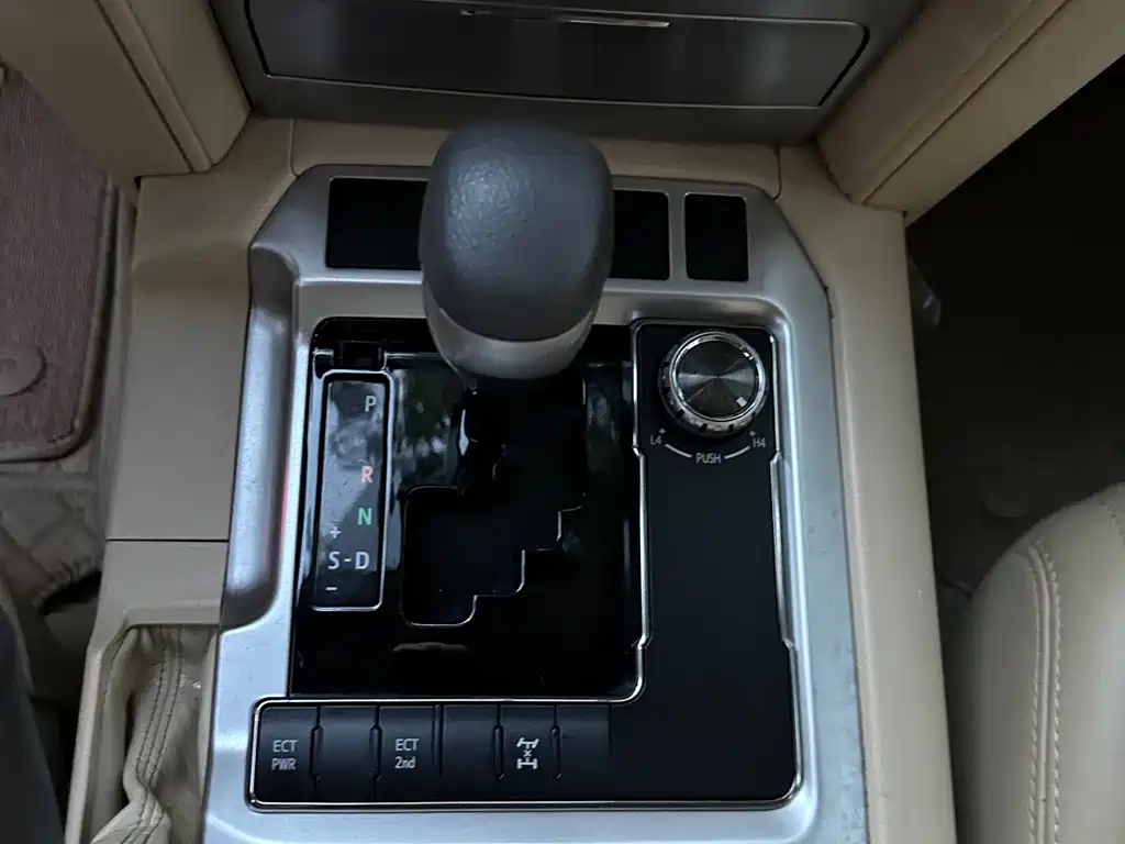 Toyota Land Cruiser — миниатюра 12