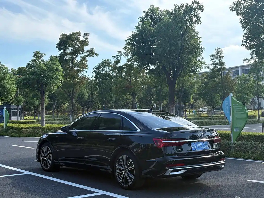 Audi A6L — миниатюра 4