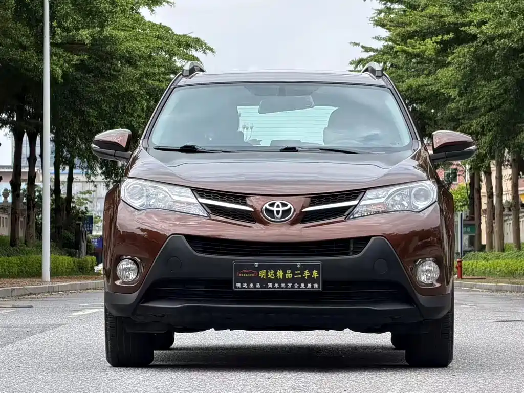 Toyota RAV4 — миниатюра 3