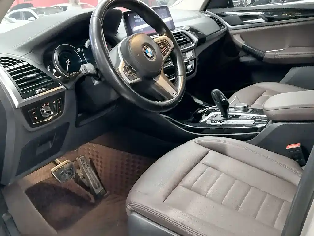 BMW X3 — миниатюра 6
