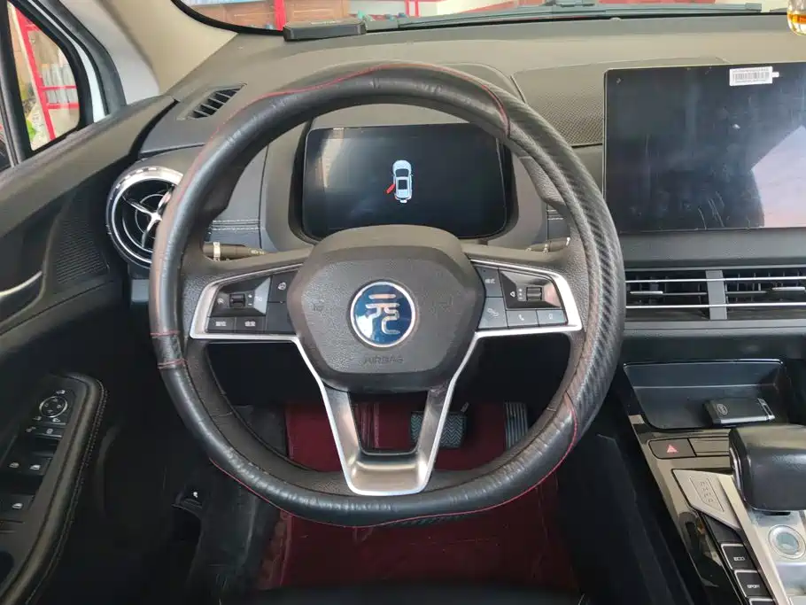 BYD Yuan EV — миниатюра 15