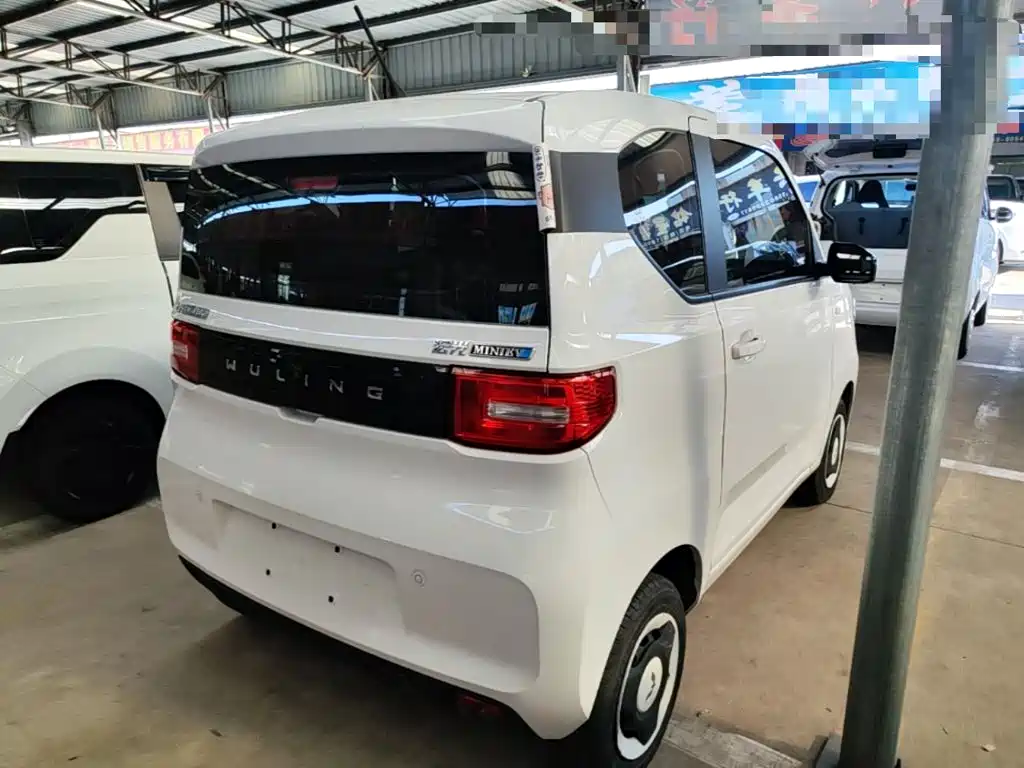 Wuling MINIEV — миниатюра 7