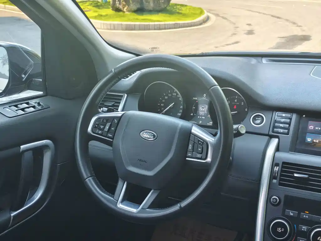 Land Rover Discovery Sport — миниатюра 7