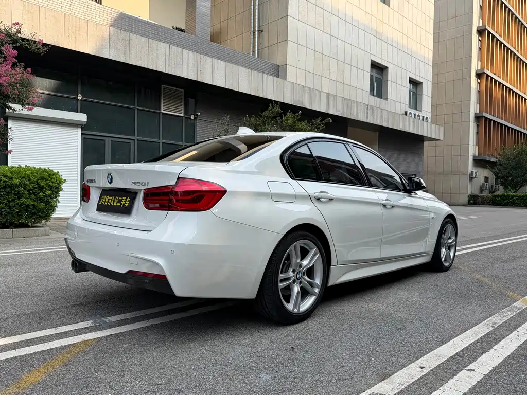 BMW 3 Series — миниатюра 19