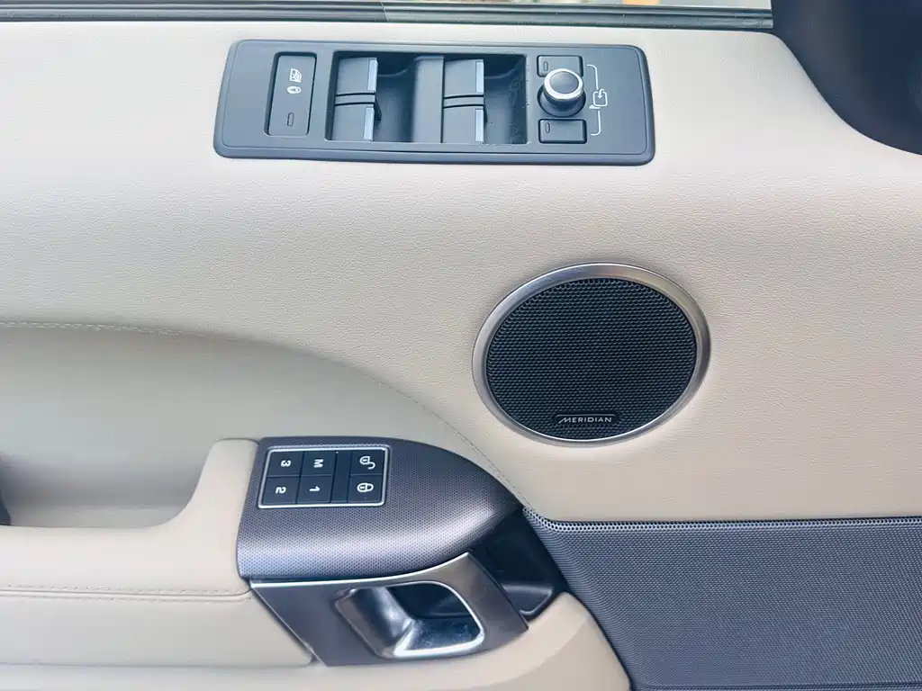 Land Rover Sport — миниатюра 14
