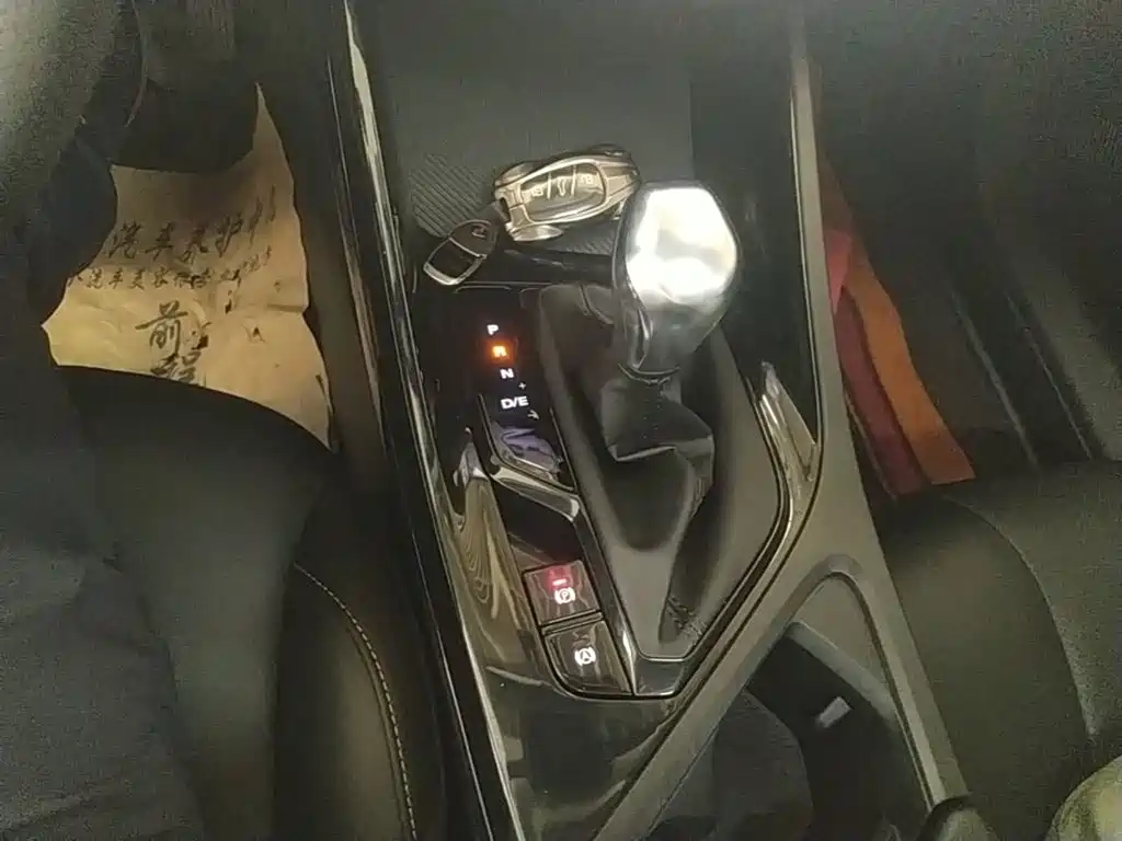 Roewe i5 — миниатюра 14