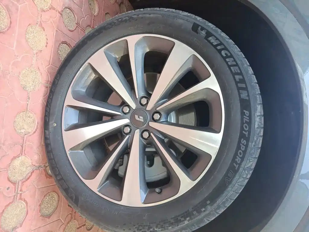Li Auto Li ONE — миниатюра 25