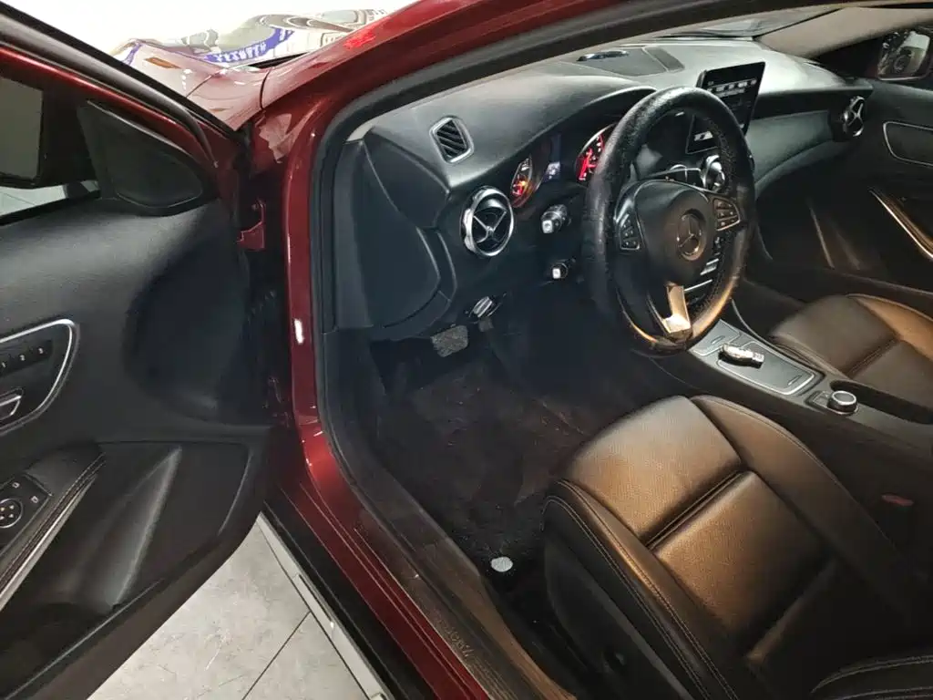 Mercedes-Benz GLA — миниатюра 16
