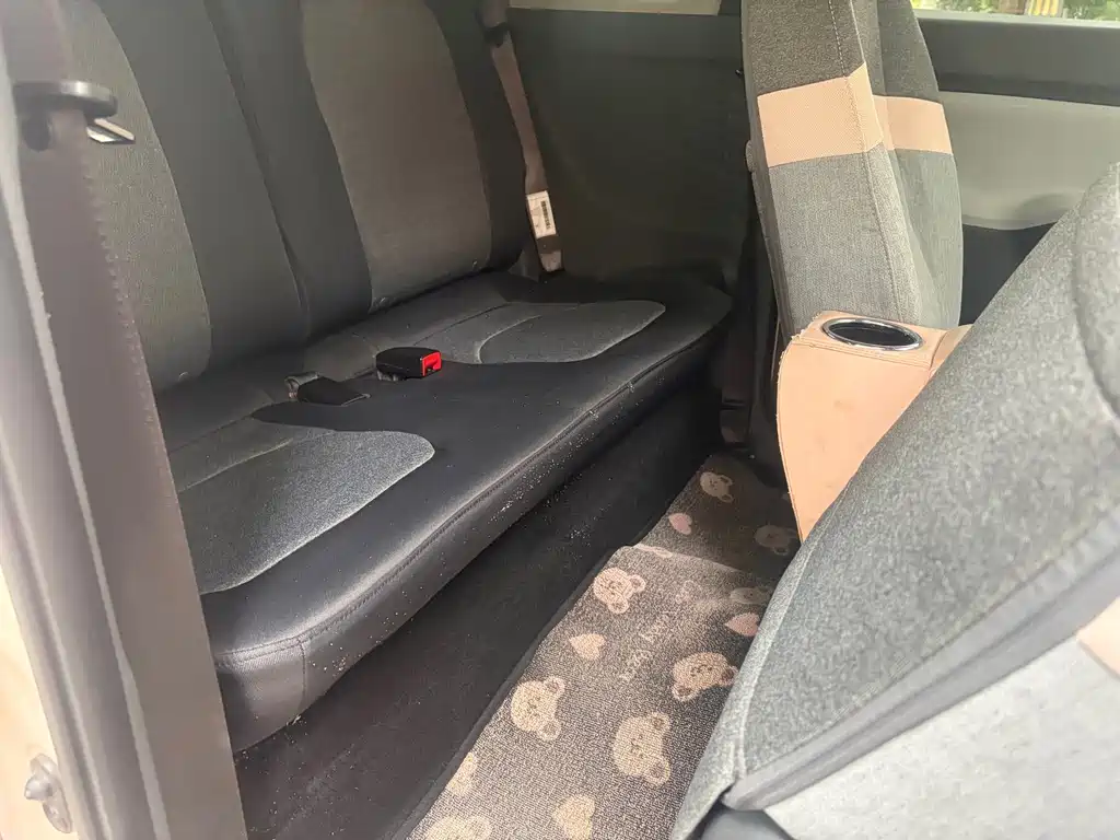 Wuling MINIEV — миниатюра 11