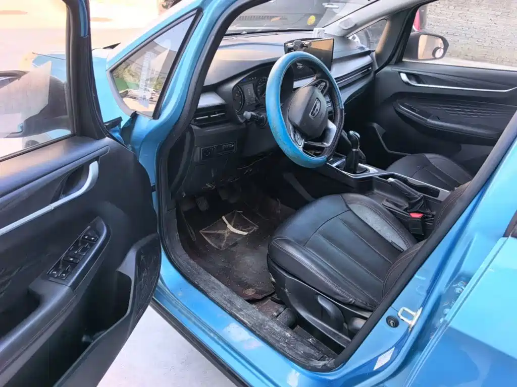 Geely Vision X3 — миниатюра 16