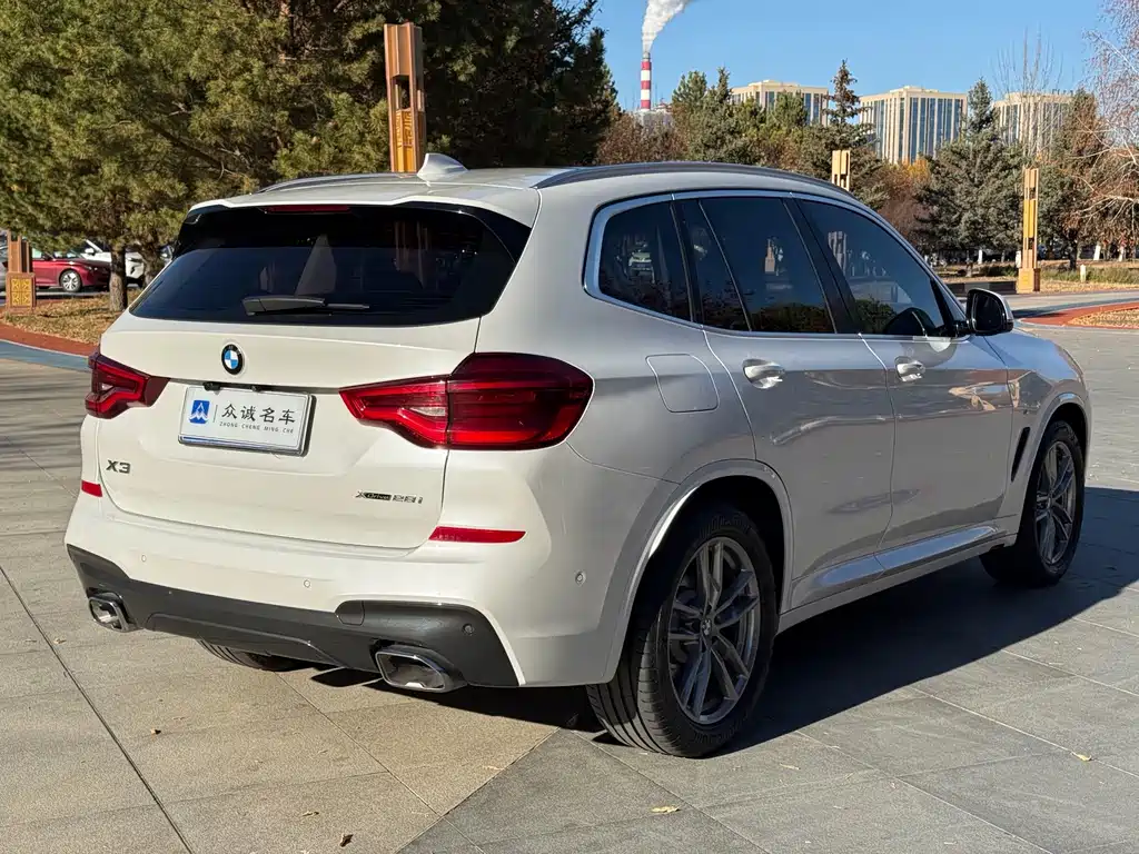 BMW X3 — миниатюра 9