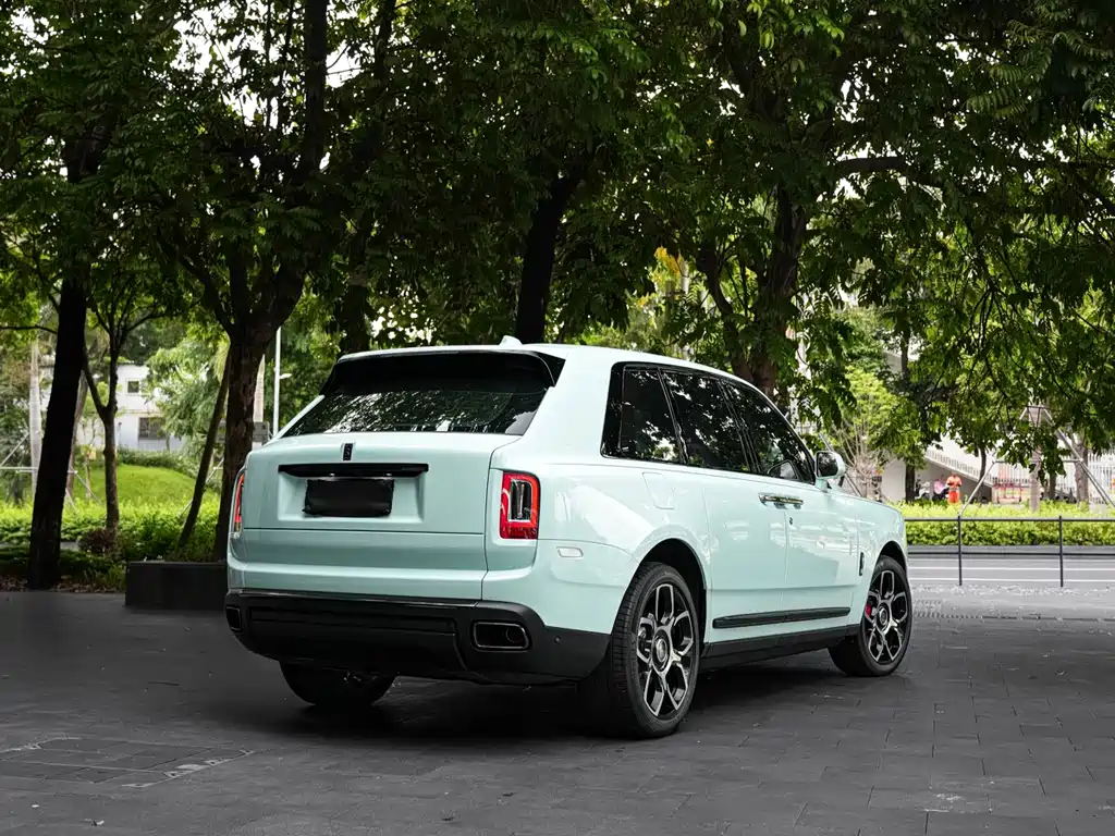 Rolls-Royce Cullinan 2022 Black Badge