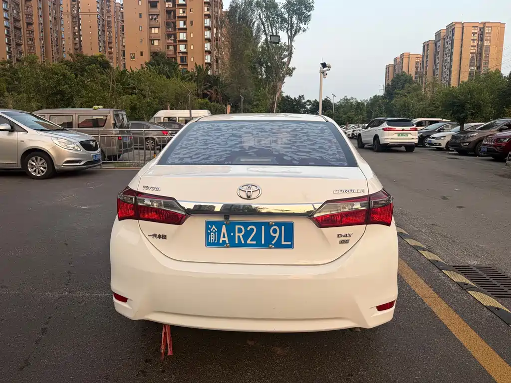 Toyota Corolla — миниатюра 12