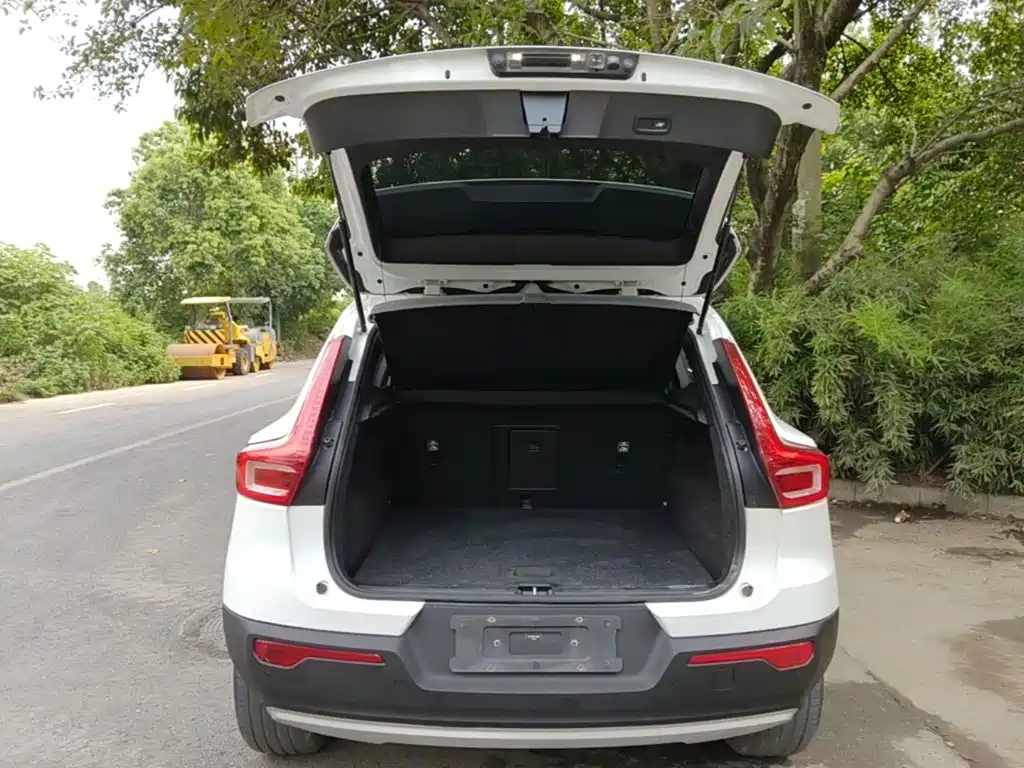 Volvo XC40 — миниатюра 19