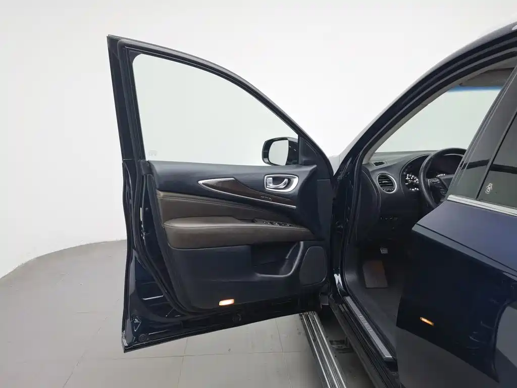 Infiniti QX60 (Import) — миниатюра 8