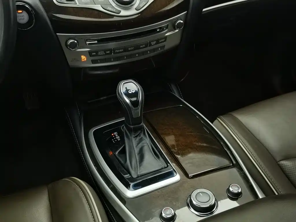 Infiniti QX60 (Import) — миниатюра 13
