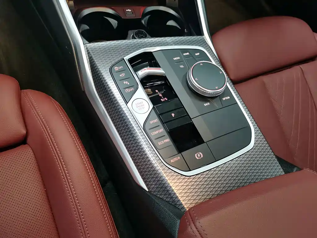 BMW 3 Series — миниатюра 14