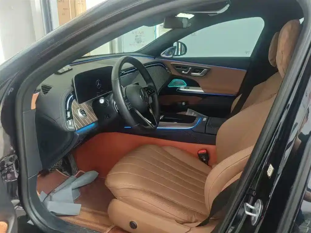 Mercedes-Benz E-Class E 2024 E 300 L Fashion