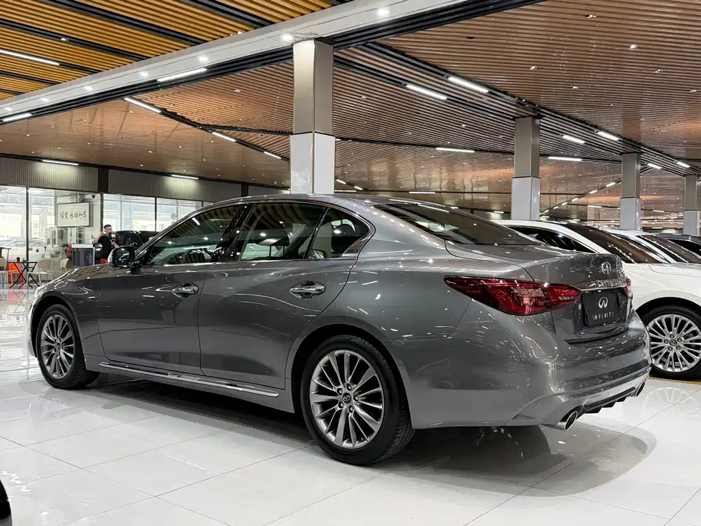 Infiniti Q50L — миниатюра 6