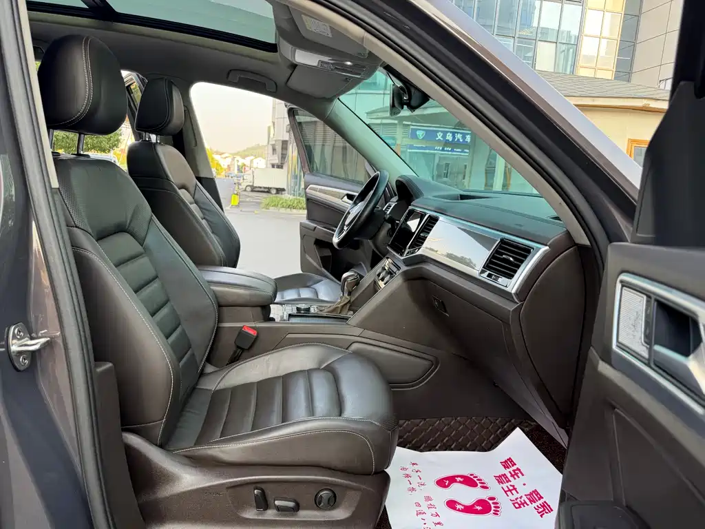 Volkswagen Teramont — миниатюра 12
