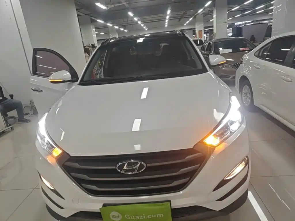 Hyundai Tucson 2015 1.6T DCT Lead