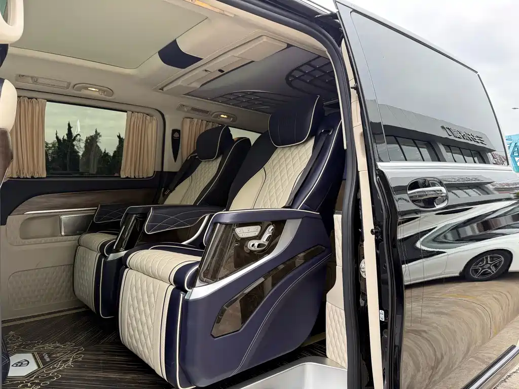 Mercedes-Benz V-Class — миниатюра 5