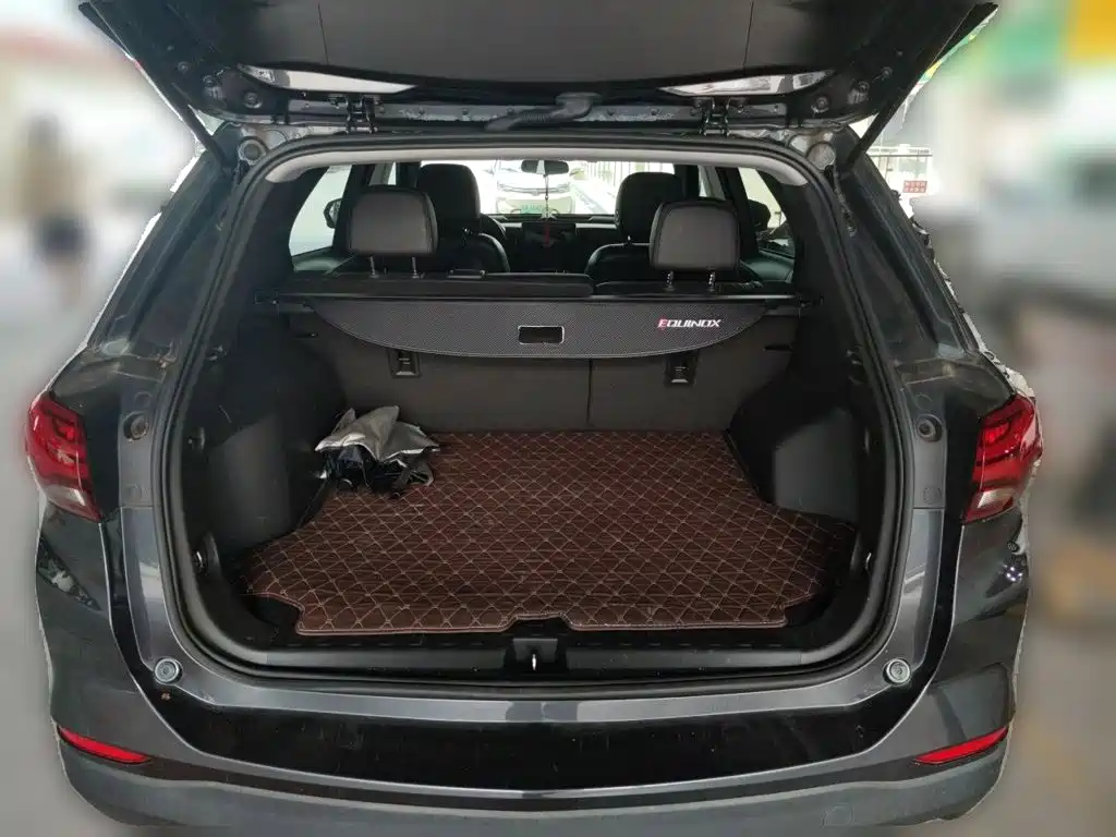 Chevrolet Equinox — миниатюра 20