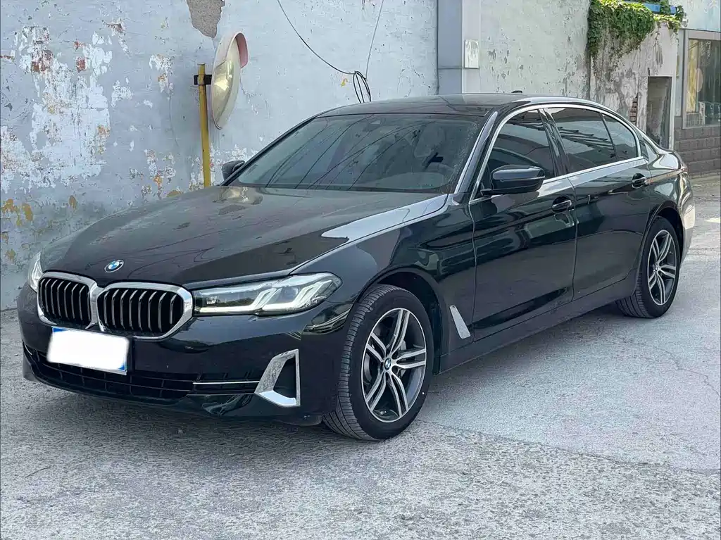 BMW 5 Series 2023