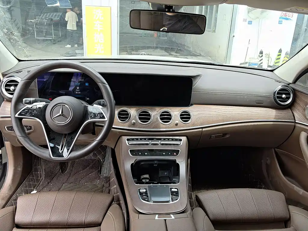 Mercedes-Benz E-Class E 2023 E 260 L Sport