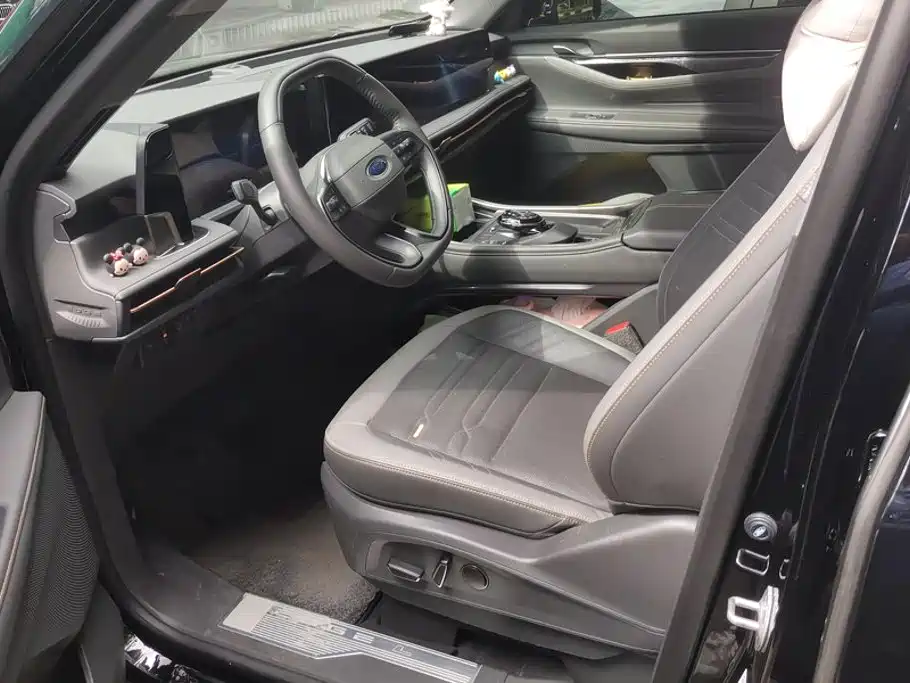 Ford Edge — миниатюра 9