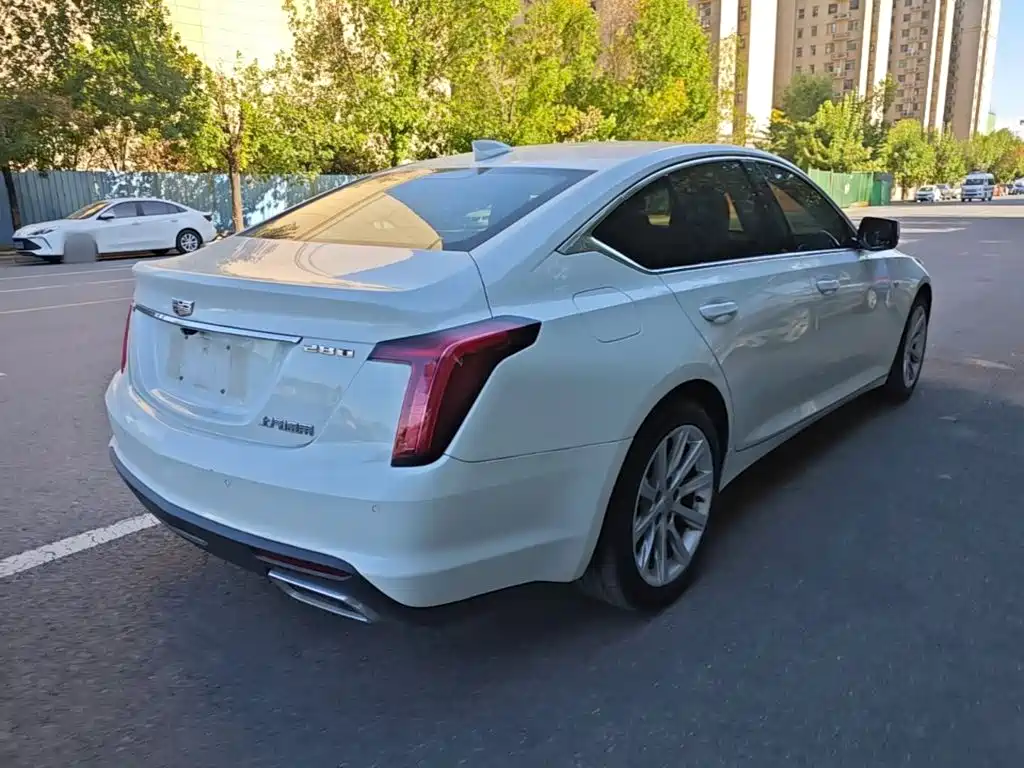 Cadillac CT5 — миниатюра 7
