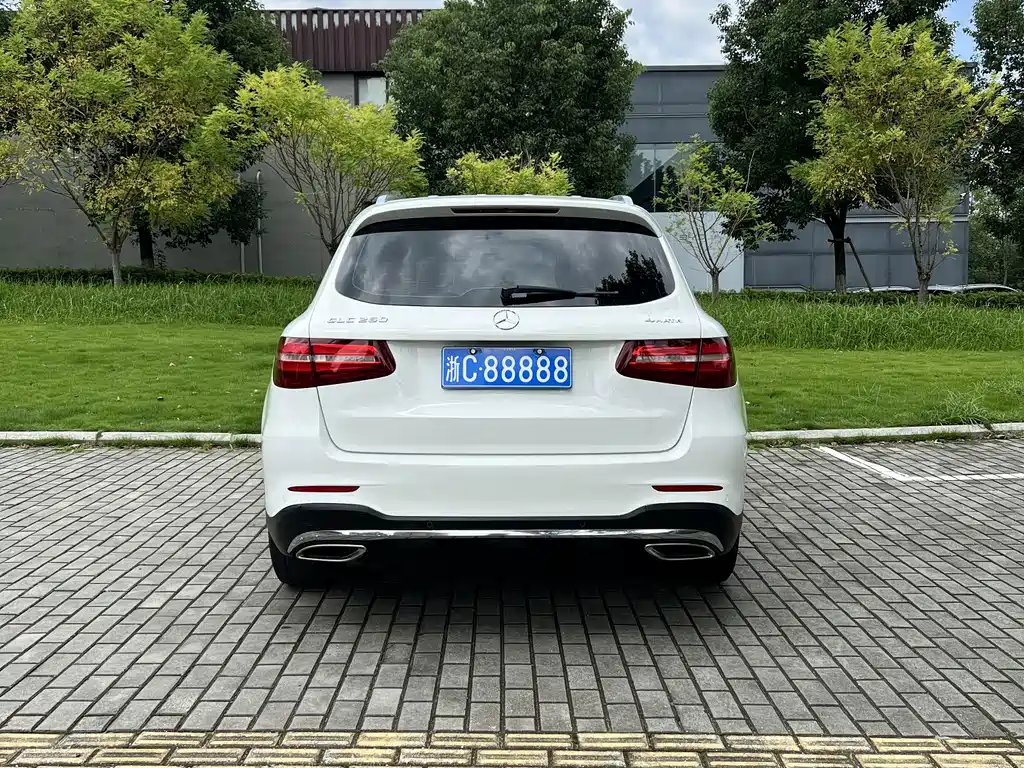 Mercedes-Benz GLC — миниатюра 8