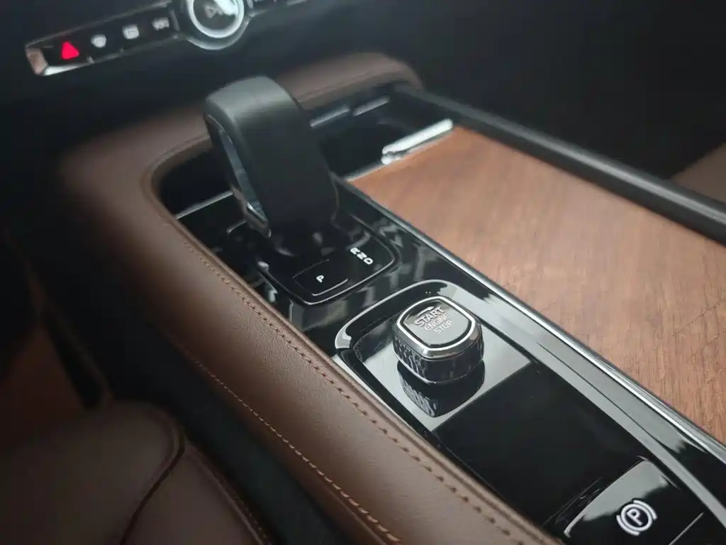 Volvo S90 — миниатюра 17