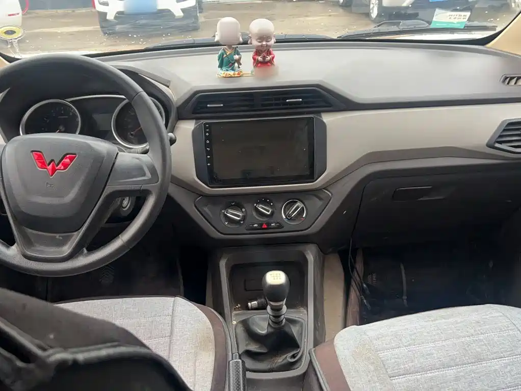 Wuling Hongguang — миниатюра 14