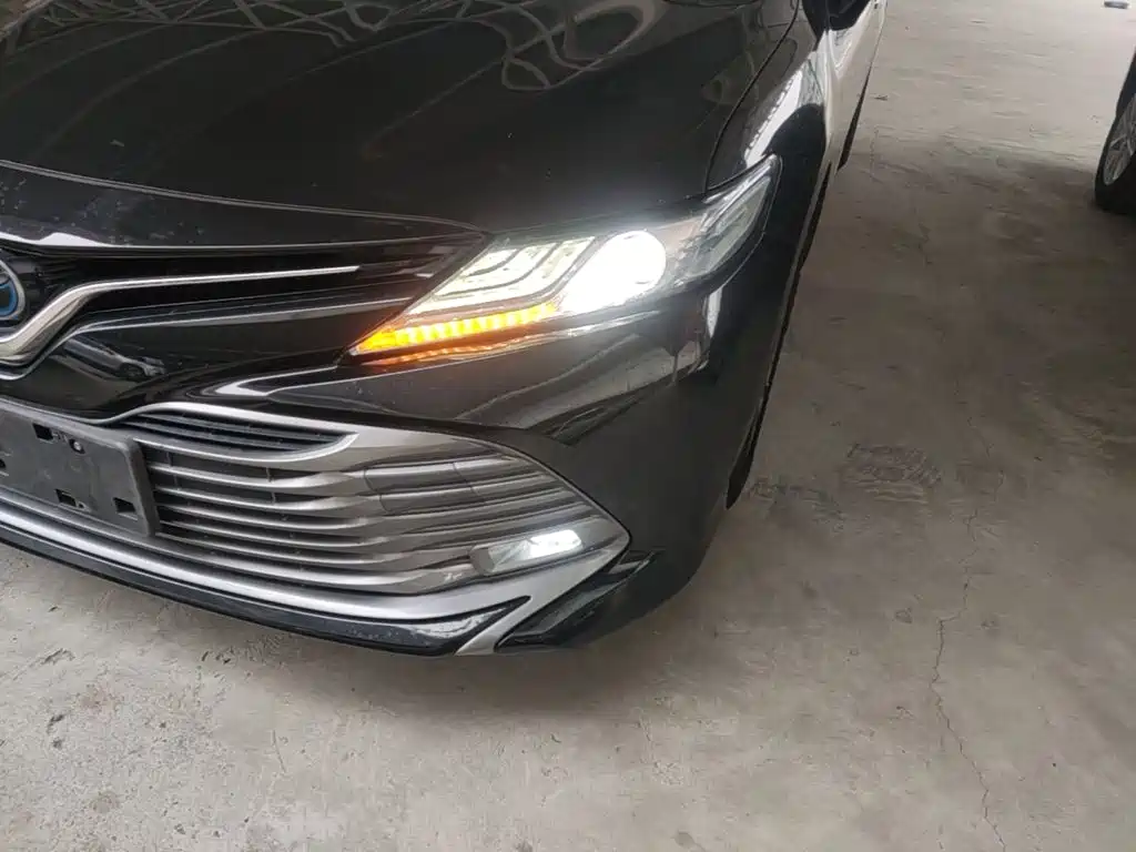 Toyota Camry — миниатюра 24