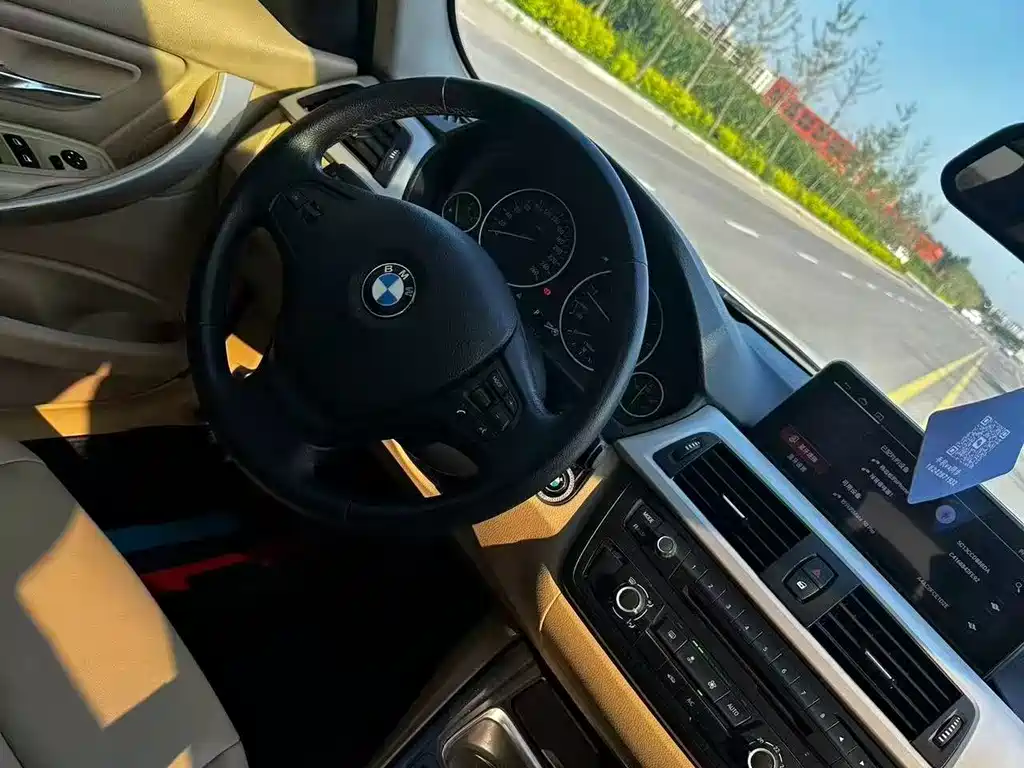 BMW 3 Series — миниатюра 6
