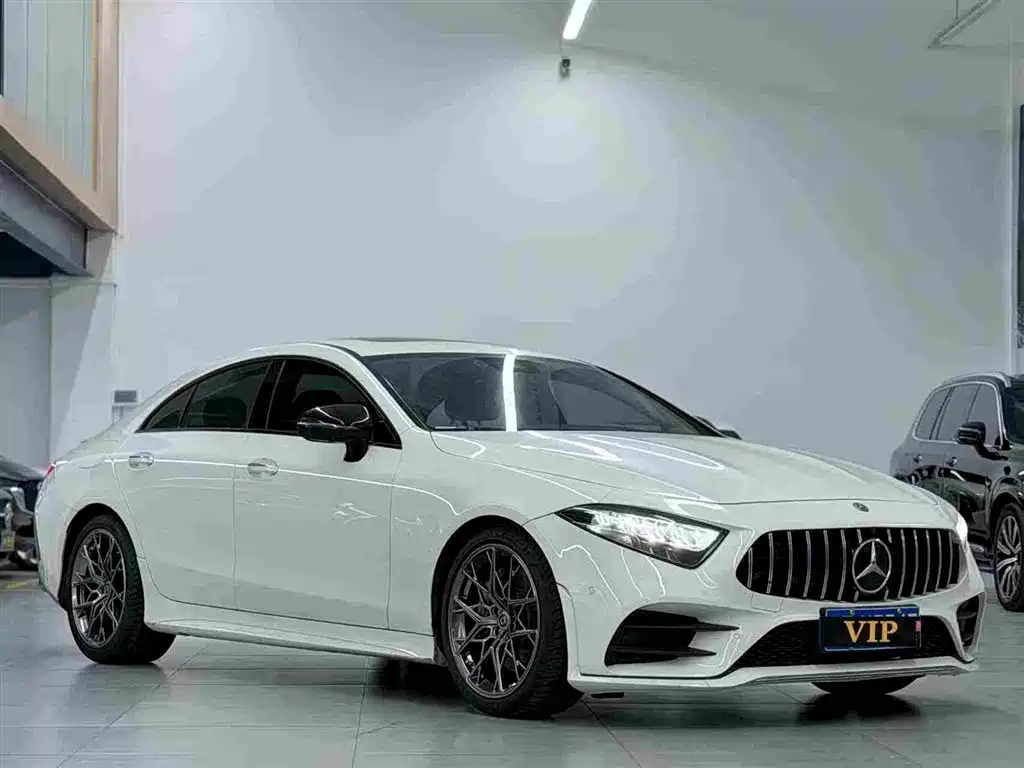 Mercedes-Benz CLS