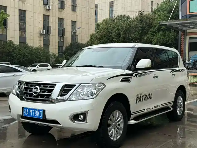 NISSAN TOURE 2018