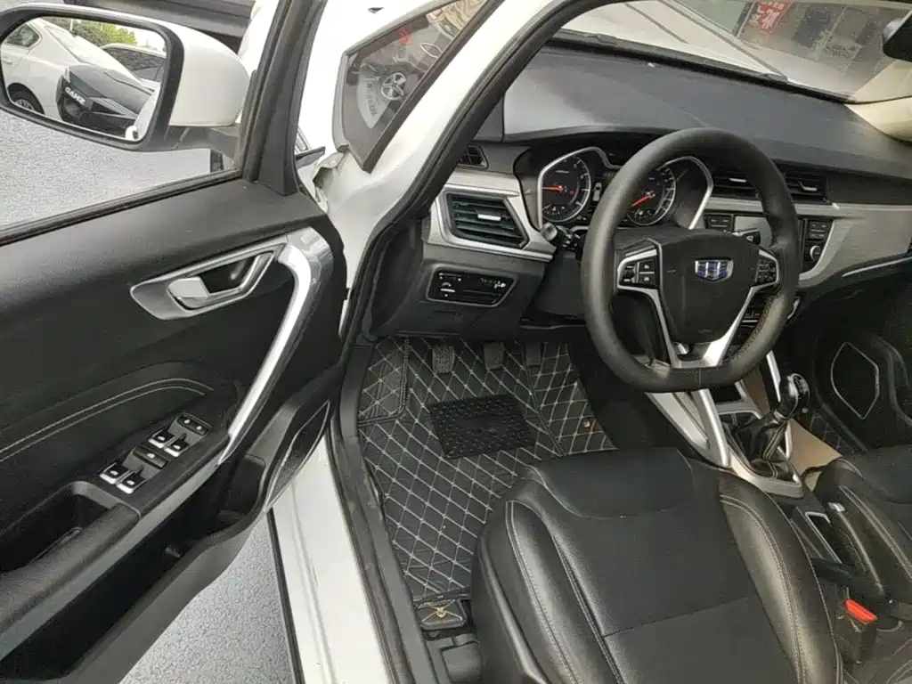 Geely Vision X3 — миниатюра 16