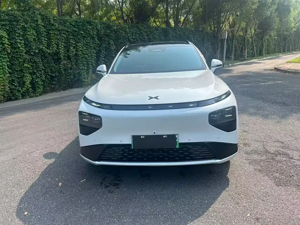 XPeng G9 — миниатюра 2