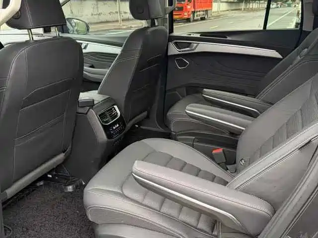 Volkswagen Talagon — миниатюра 6