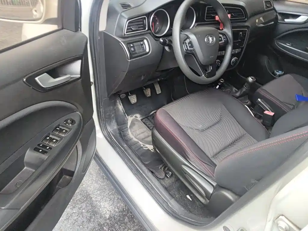FAW Junpai D60 — миниатюра 12