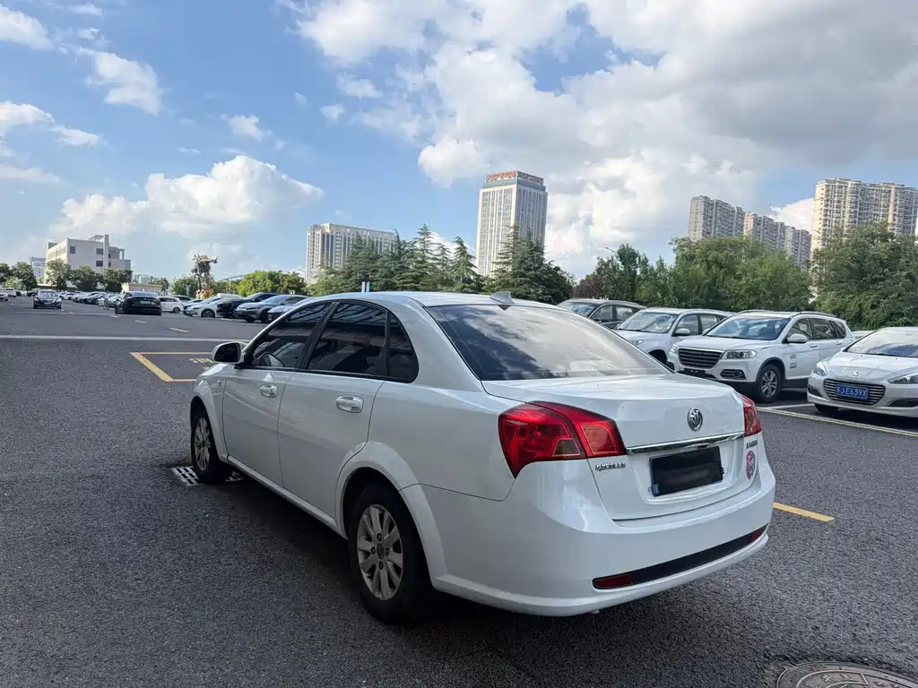 Buick Excelle — миниатюра 11